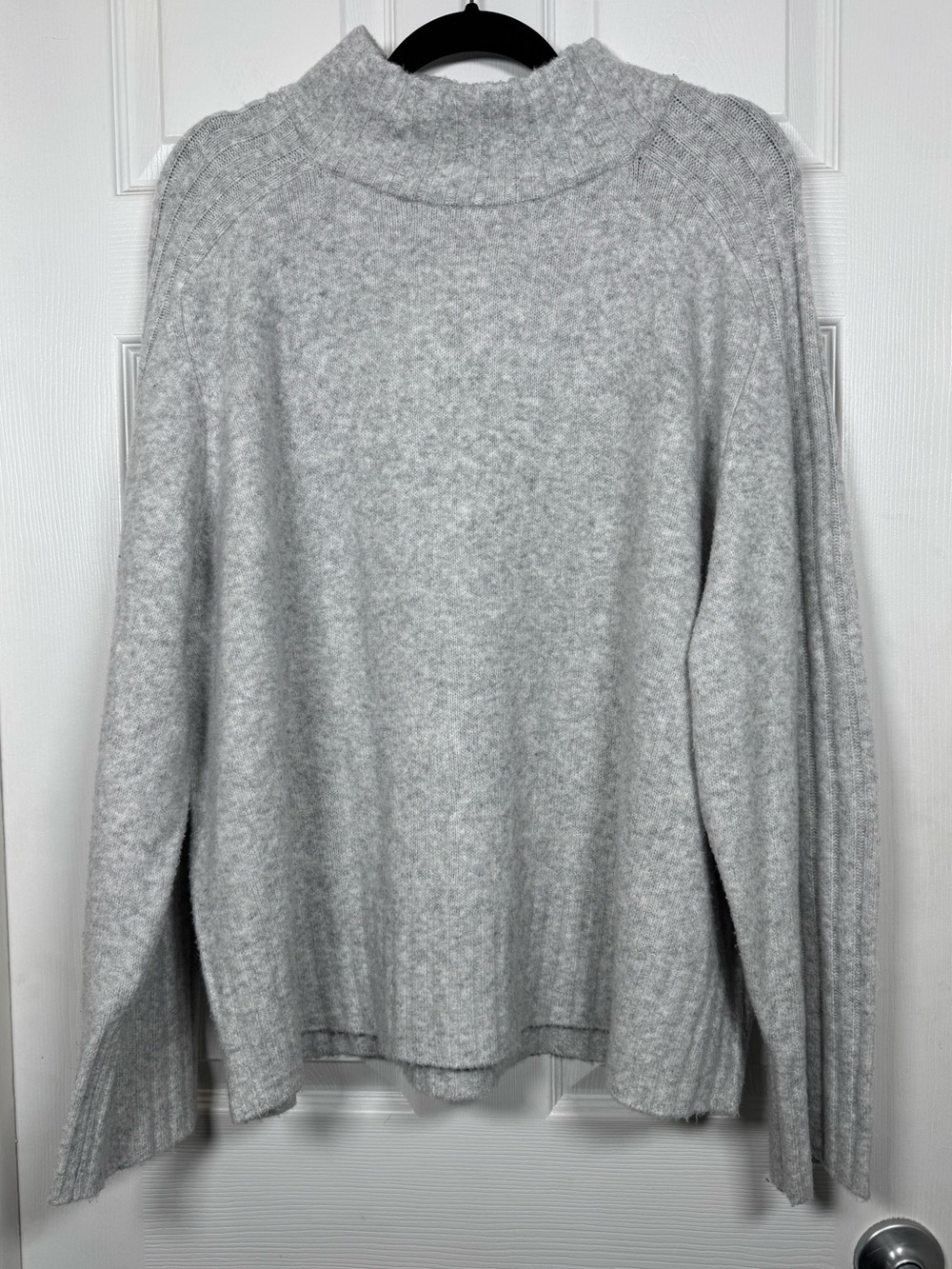 Ava & Viv Gray Mock Neck Sweater 2X Plus Size Soft Fuzzy Knit Pullover